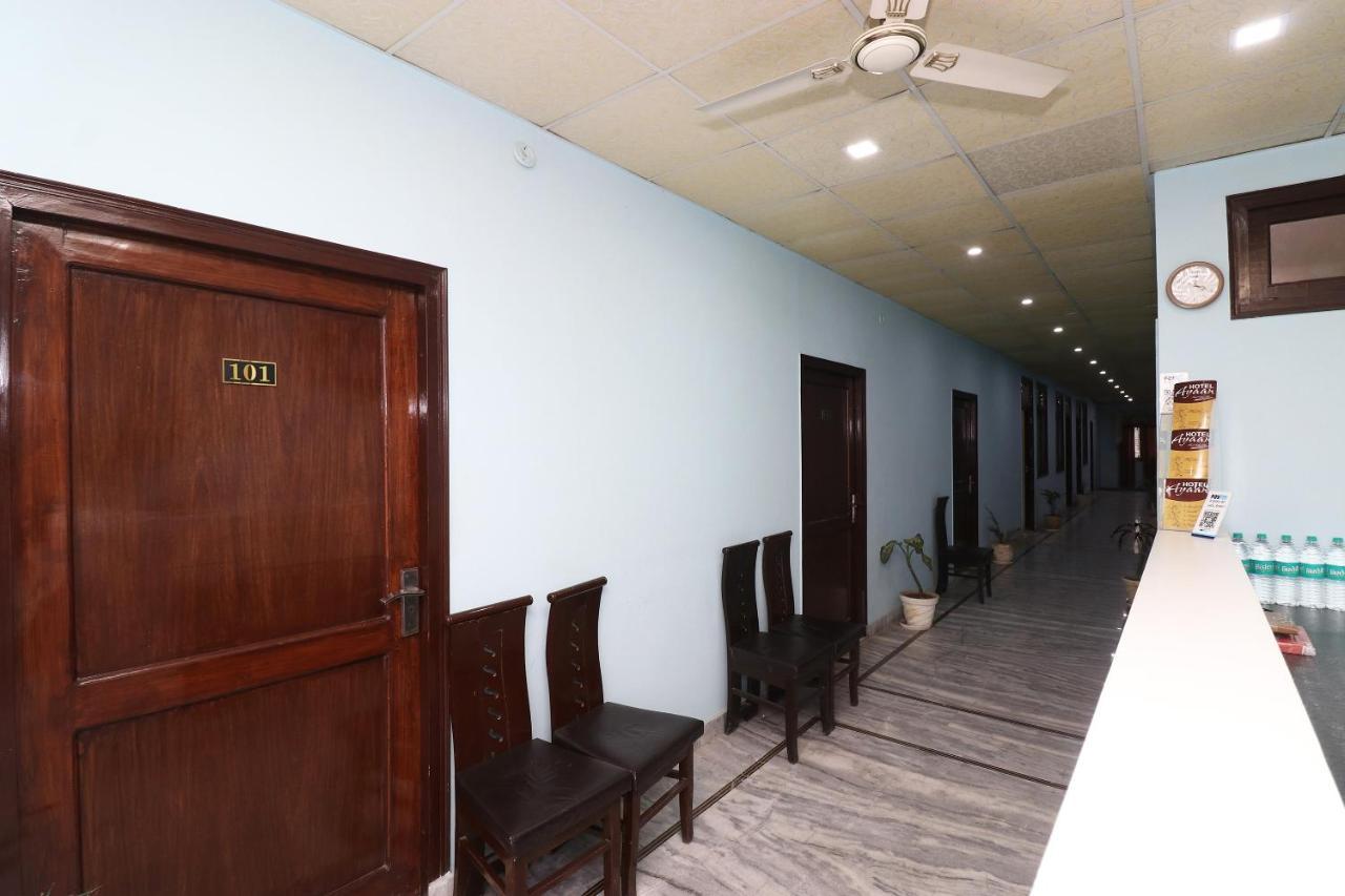 בארילי Oyo Hotel Ayaan מראה חיצוני תמונה