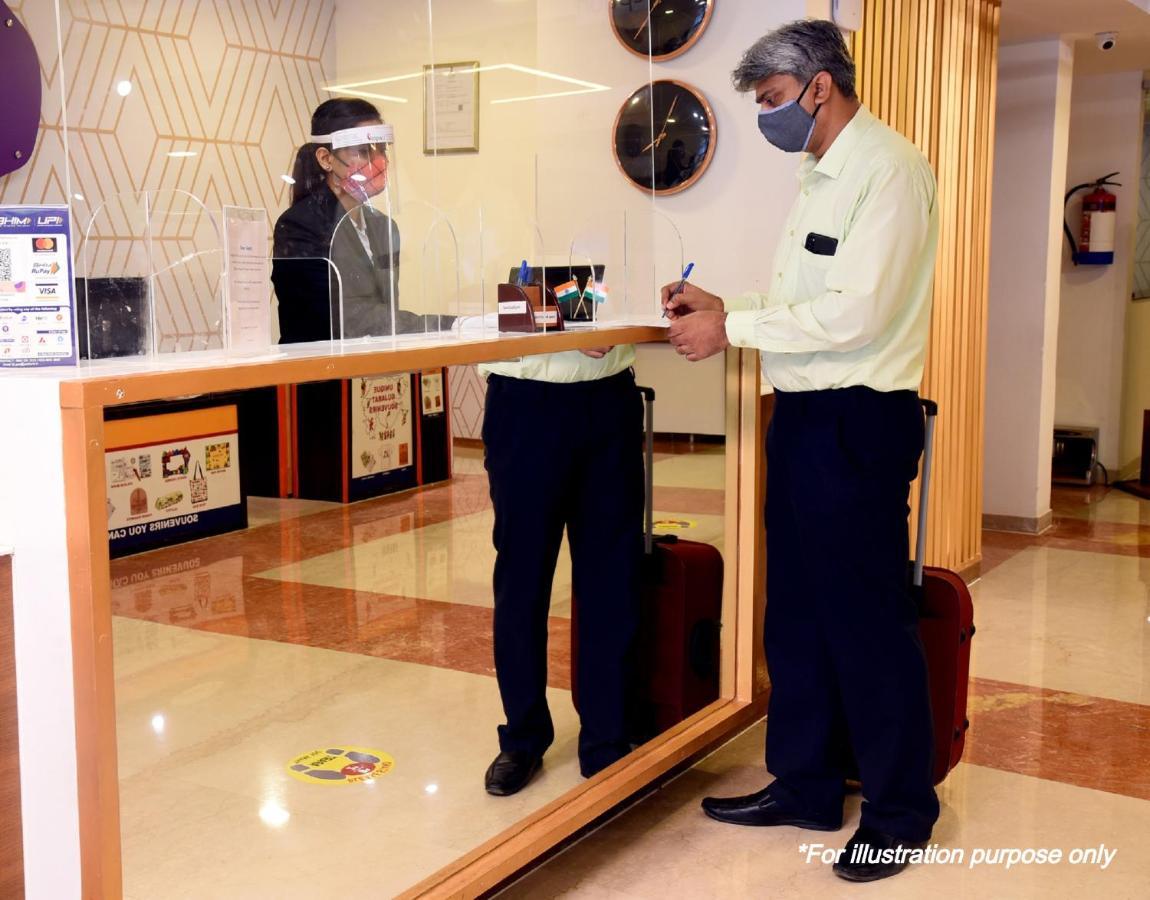 בארילי Oyo Hotel Ayaan מראה חיצוני תמונה